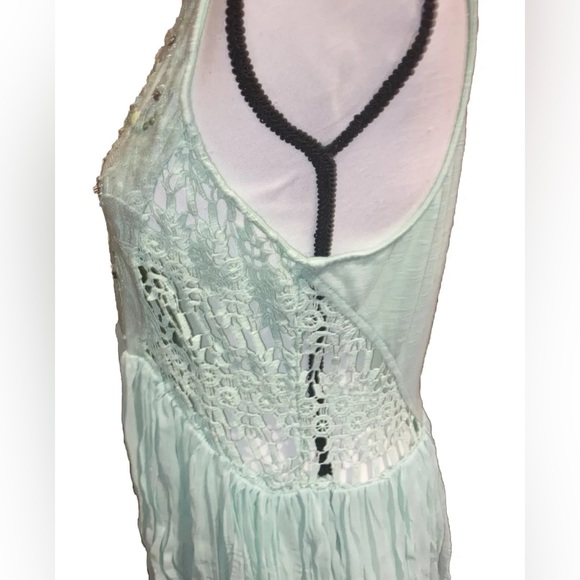 BKE Womens Large Green Sequin Pleated Lace Racerback Long Top Preowned EUC - Picture 10 of 12